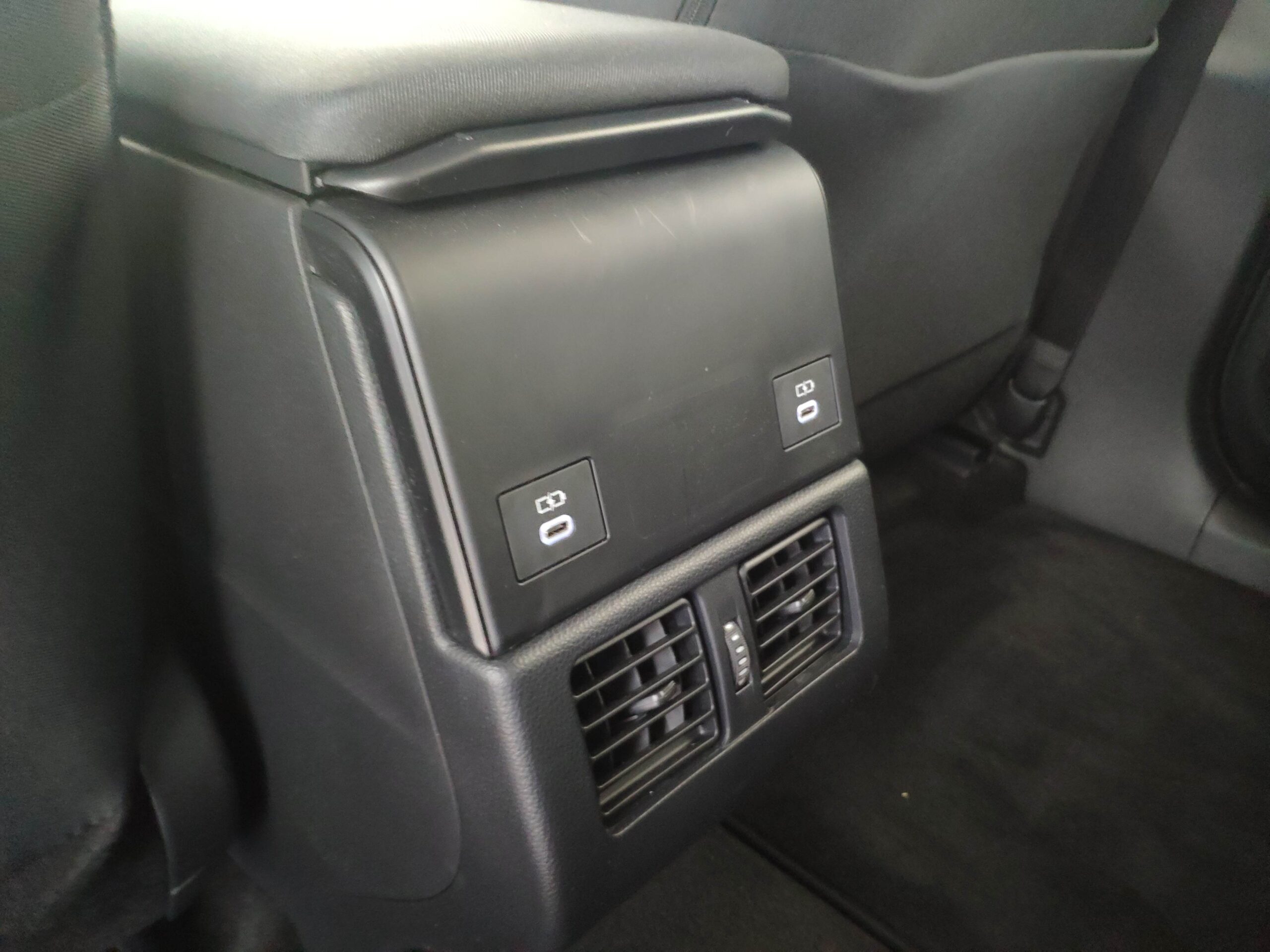 Toyota bZ4X - Imagen 24